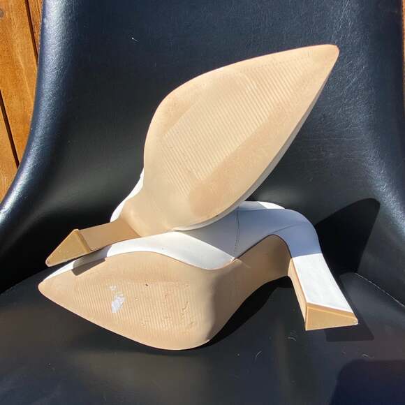 Marc Fisher LTD White Leather Pointed Toe Ankle Booties - Picture 11 of 12